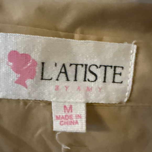 L’ATISTE WOMENS DRESS SZ M PLEATED CASUAL BELTED GOLD COLOR  M26 - Picture 4 of 13